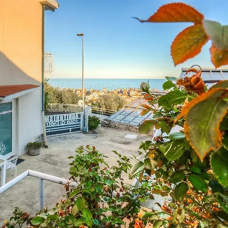 Agriturismo Rose Di Pietra Apt 1 Lejlighed Pietra Ligure